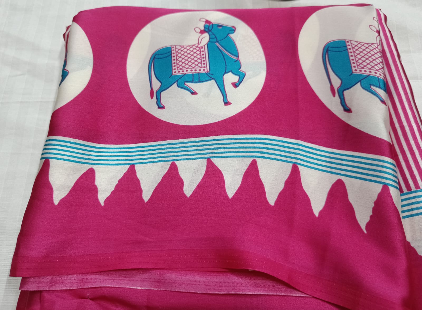 Pich Wia Horzontal Ajrak Semi Modal Silk - Image 3